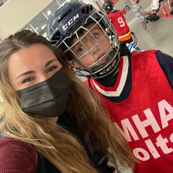 Meet your Posher, Katelyn - Picture 1 of 1